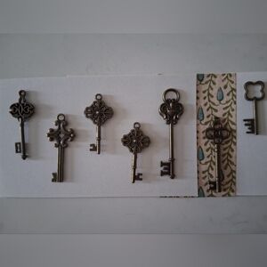 Vintage Skeleton Key Pendant Charms